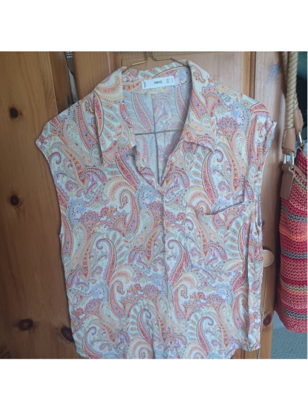 Mango cap sleeve button down top M